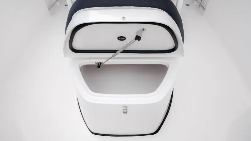 Slide: The Image of Tidewater 272 CC Adventure 2026 - 31