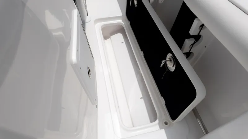 Slide: The Image of Tidewater 272 CC Adventure 2026 - 8