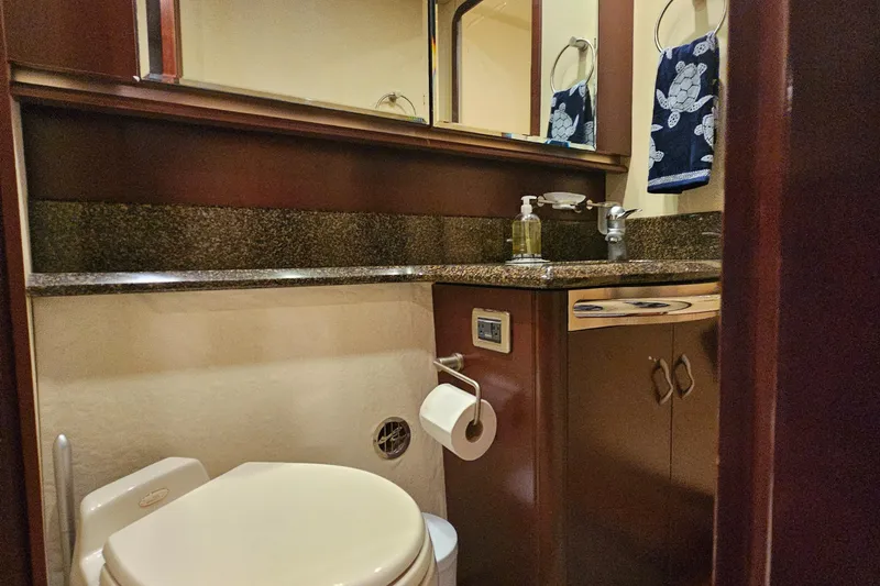 Slide: The Image of Sea Ray 580 Sedan Bridge 2006 - 52