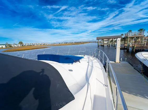 Slide: The Image of Sea Ray 580 Sedan Bridge 2006 - 58