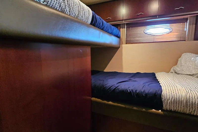 Slide: The Image of Sea Ray 580 Sedan Bridge 2006 - 63