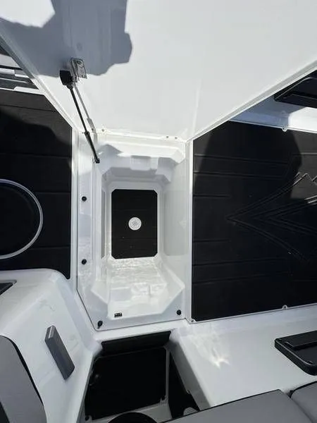 Slide: The Image of Supra SA 400 2025 - 10