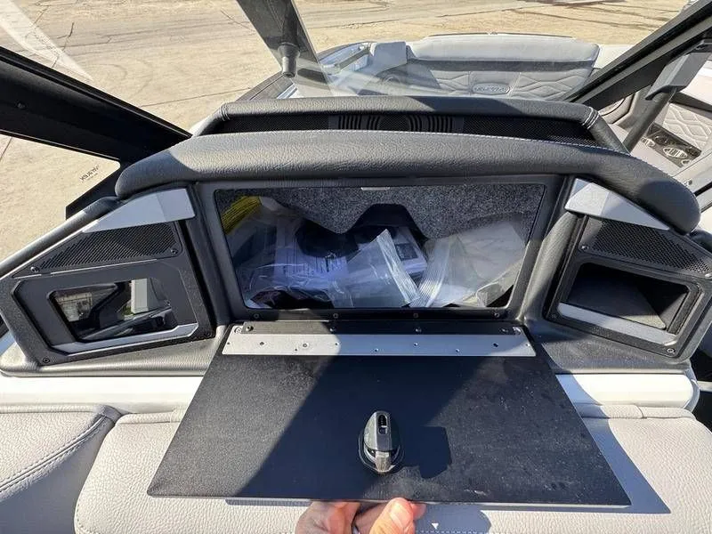 Slide: The Image of Supra SA 400 2025 - 11