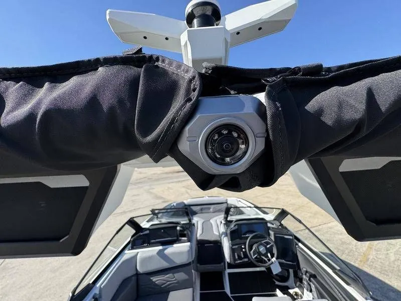 Slide: The Image of Supra SA 400 2025 - 14