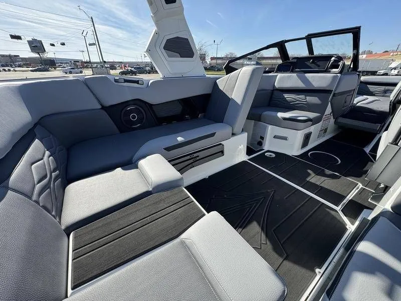 Slide: The Image of Supra SA 400 2025 - 16