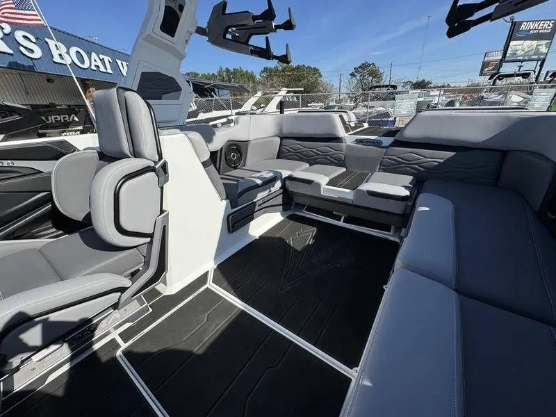 Slide: The Image of Supra SA 400 2025 - 25