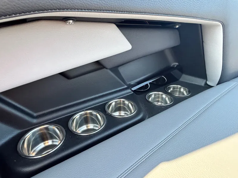 Slide: The Image of Supra SE 550 2025 - 27