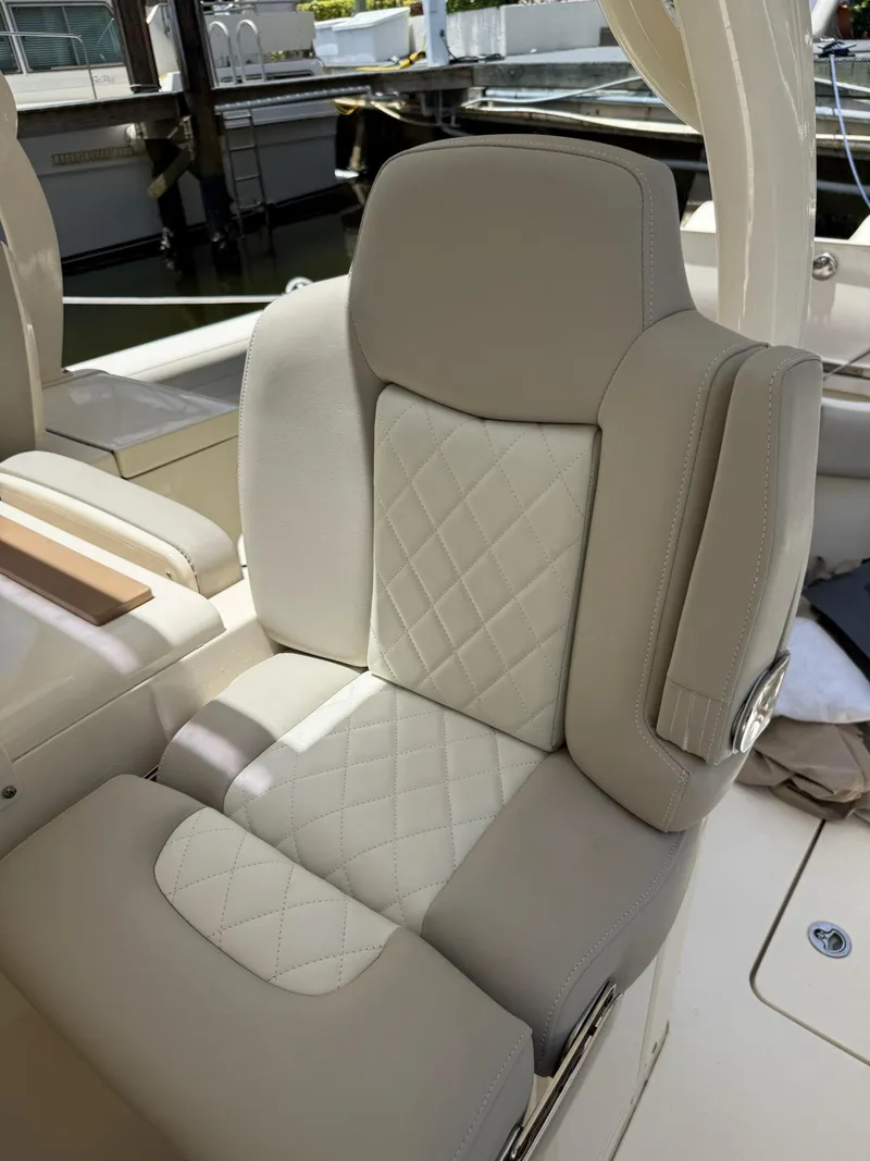 Slide: The Image of Scout 420 LXF 2019 - 55