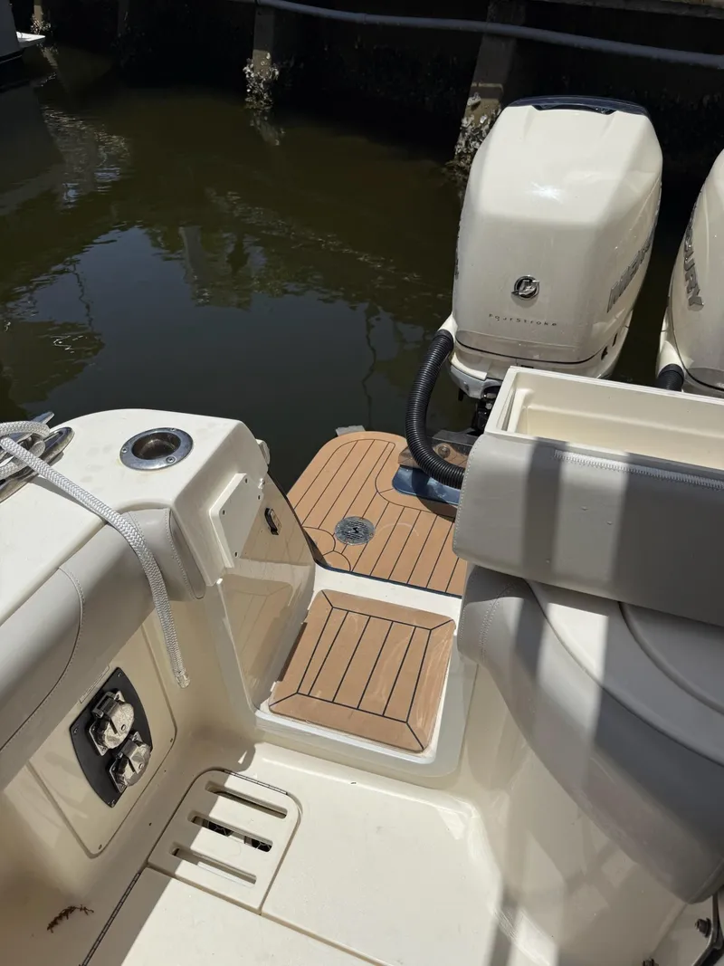 Slide: The Image of Scout 420 LXF 2019 - 62