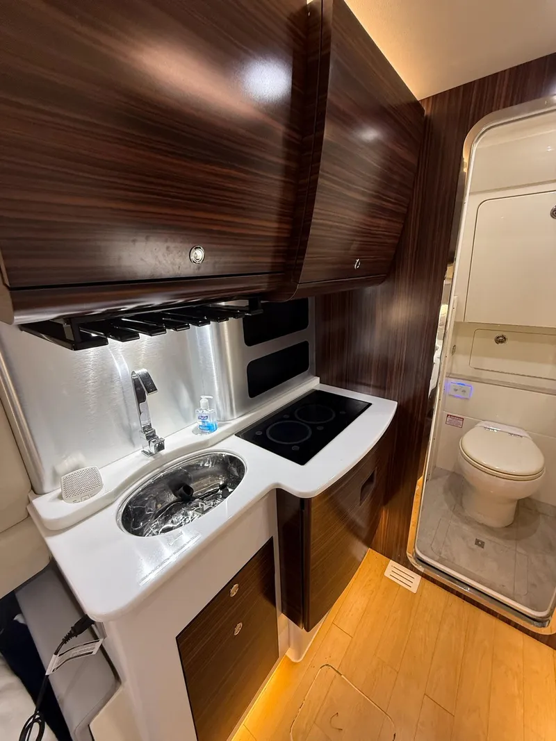 Slide: The Image of Scout 420 LXF 2019 - 72