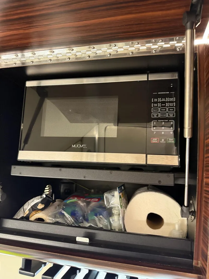 Slide: The Image of Scout 420 LXF 2019 - 81