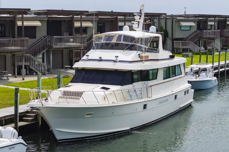 Slide: The Image of Hatteras 70 Cockpit Motoryacht 1991 - 0