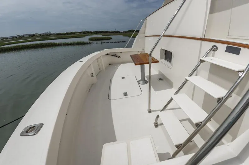 Slide: The Image of Hatteras 70 Cockpit Motoryacht 1991 - 18