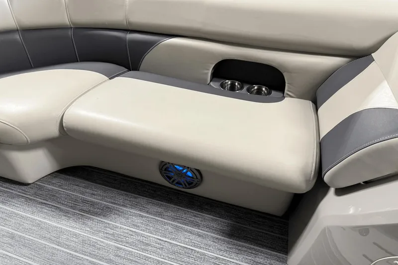 Slide: The Image of Premier 230 Sunsation 2023 - 70