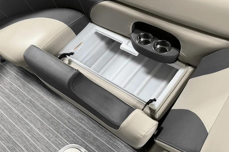 Slide: The Image of Premier 230 Sunsation 2023 - 72