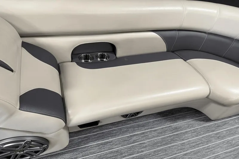 Slide: The Image of Premier 230 Sunsation 2023 - 58