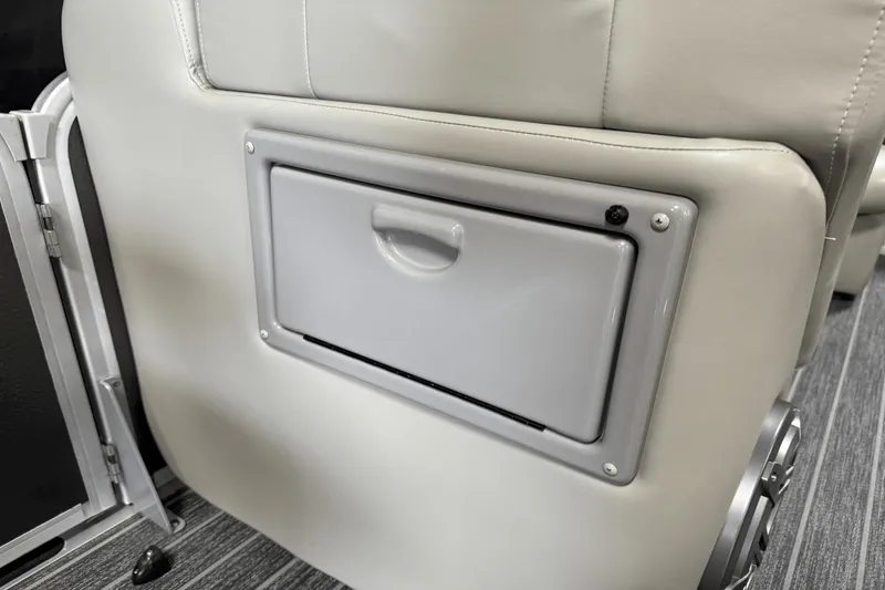 Slide: The Image of Premier 230 Sunsation 2023 - 55