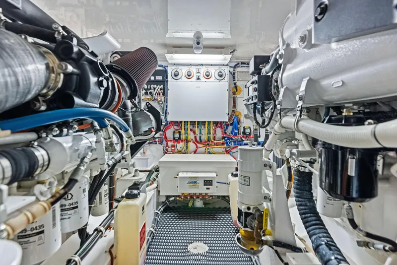 Slide: The Image of Hatteras 45 Express Sportfish 2016 - 73