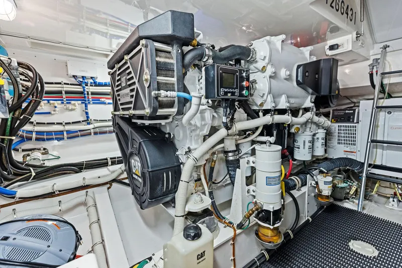 Slide: The Image of Hatteras 45 Express Sportfish 2016 - 76