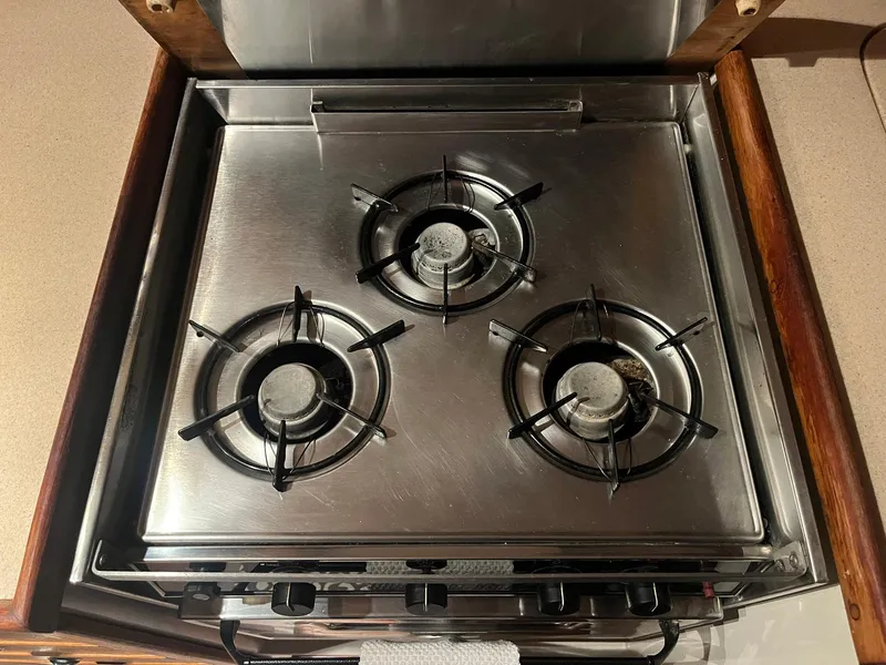 Slide: The Image of Catalina 42 MkII 1999 - 52