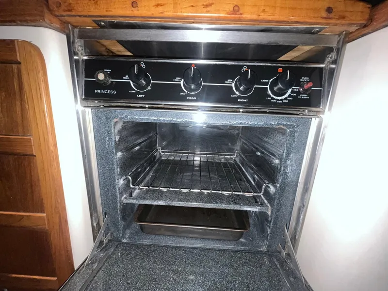 Slide: The Image of Catalina 42 MkII 1999 - 53