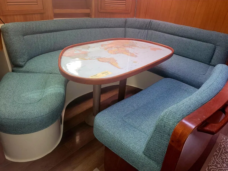 Slide: The Image of Catalina 42 MkII 1999 - 54