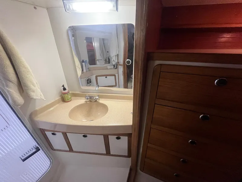 Slide: The Image of Catalina 42 MkII 1999 - 60