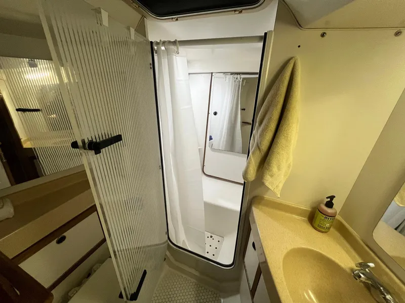 Slide: The Image of Catalina 42 MkII 1999 - 62