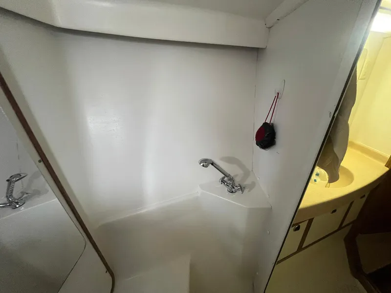 Slide: The Image of Catalina 42 MkII 1999 - 64