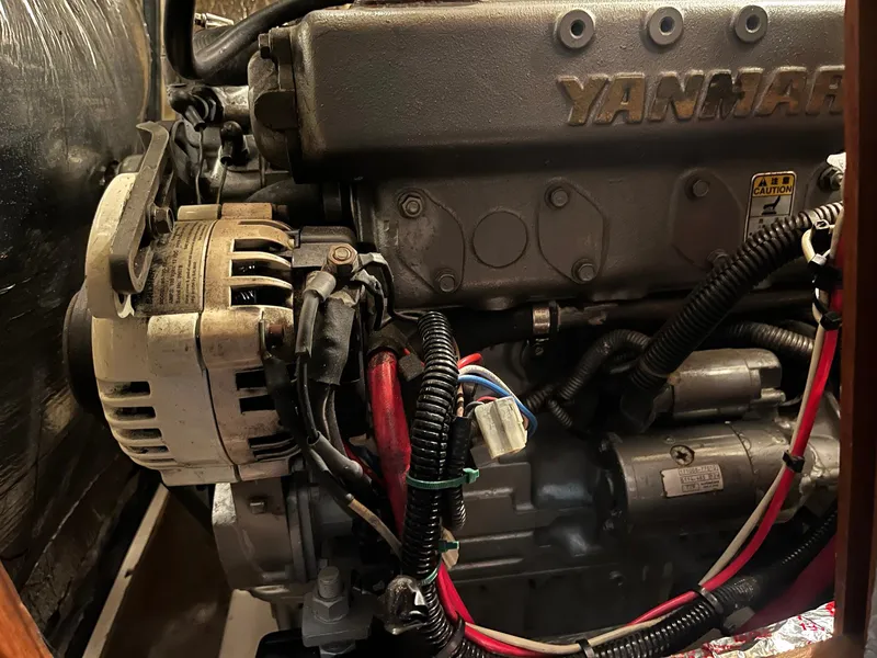 Slide: The Image of Catalina 42 MkII 1999 - 75