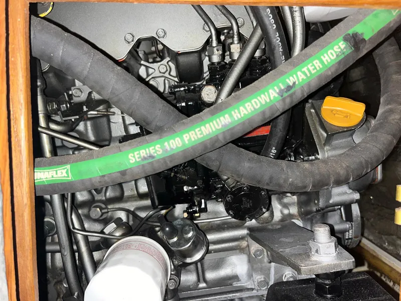 Slide: The Image of Catalina 42 MkII 1999 - 76