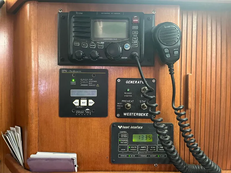 Slide: The Image of Catalina 42 MkII 1999 - 77