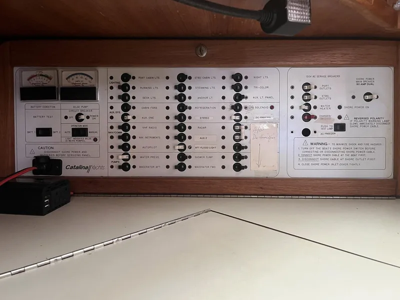 Slide: The Image of Catalina 42 MkII 1999 - 82