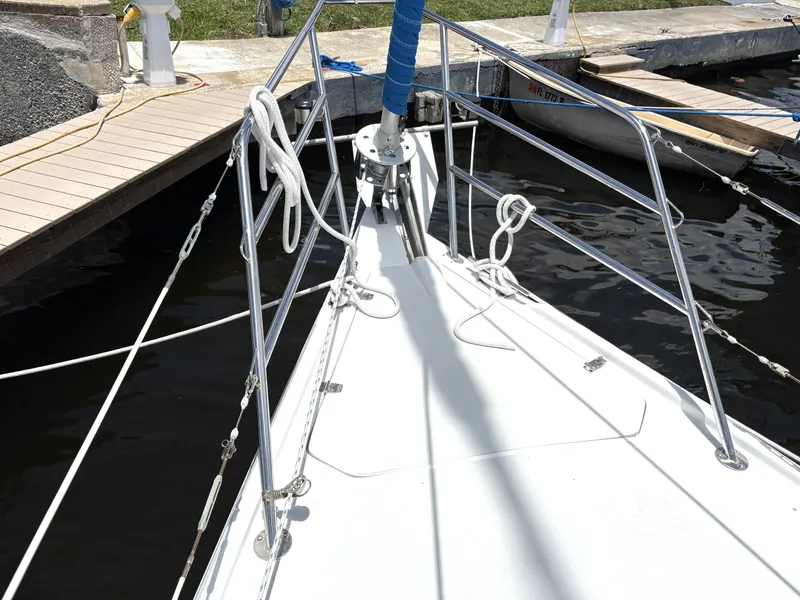 Slide: The Image of Bow of 1998 Catalina 34 MkII sailboat docked at marina. - 4