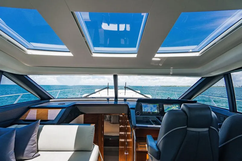 Slide: The Image of Princess S62 2021 - 67