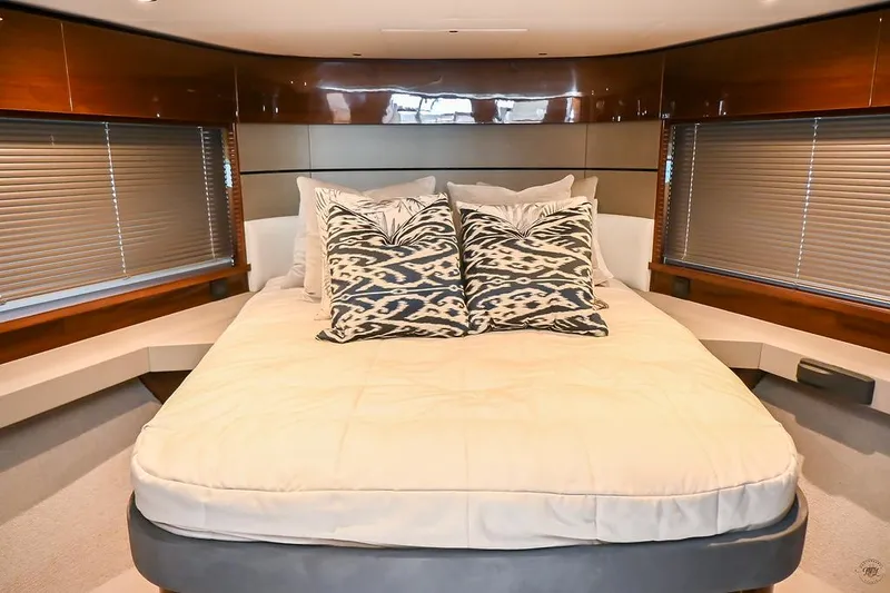 Slide: The Image of Princess S62 2021 - 70