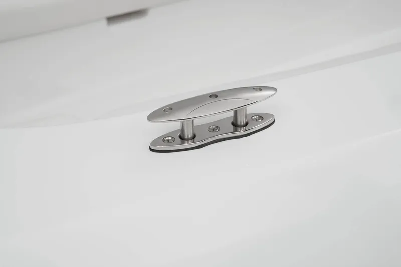 Slide: The Image of Stainless steel cleat on 2023 Tahoe T18 boat deck. - 28