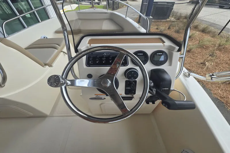 Slide: The Image of Scout 175 Sport Dorado 2026 - 8