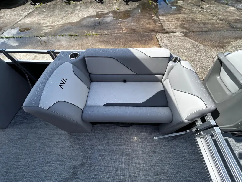 Slide: The Image of Avalon Venture Fish N Cruise - 23' 2025 - 13