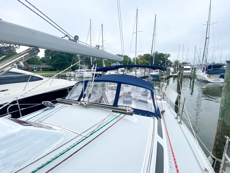 Slide: The Image of 2008 Catalina 42 MKII - Licentia - 18