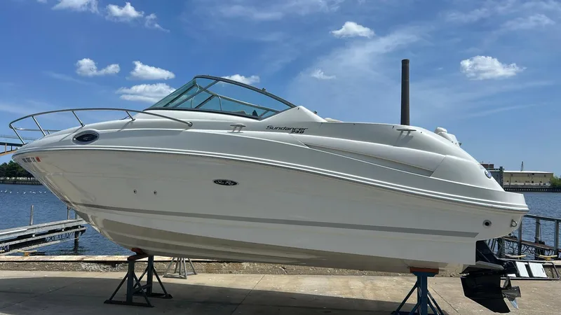 The Image of Sea Ray 240 Sundancer 2010 - 0