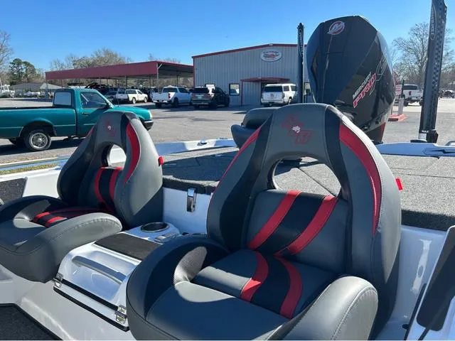 Slide: The Image of Bass Cat Cougar FTD SP 2025 - 5