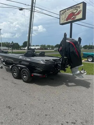 Slide: The Image of Phoenix Bass Boat 920 Elite 2025 - 2