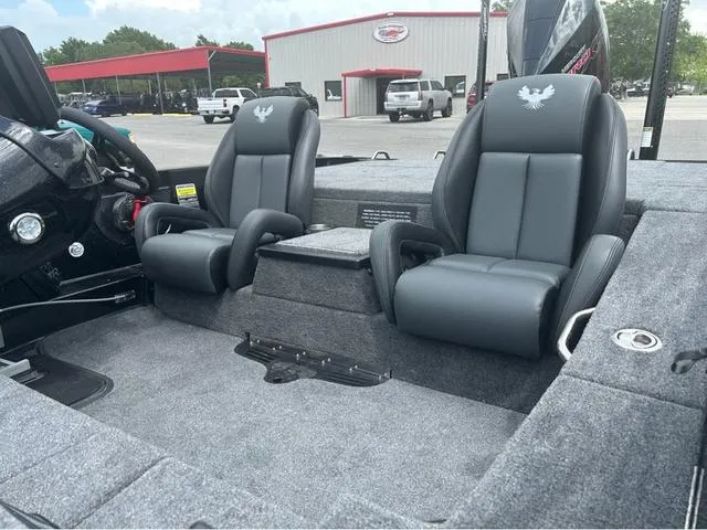 Slide: The Image of Phoenix Bass Boat 920 Elite 2025 - 5