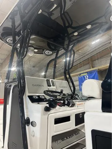 Slide: The Image of Blazer 2700 Hybrid 2024 - 6