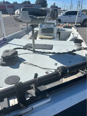 Slide: The Image of Triton 1860 CC 2006 - 4