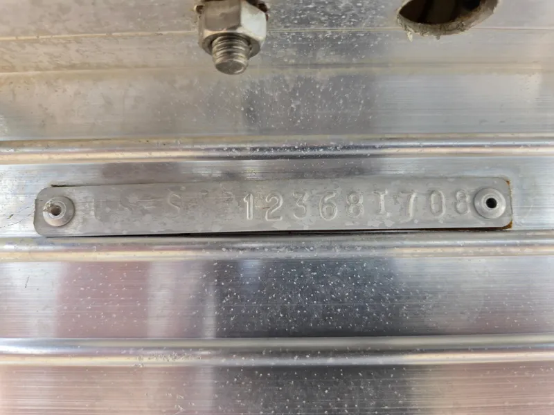 Slide: The Image of Serial number plate on 2008 Starcraft Elite 226 RE CR boat. - 6