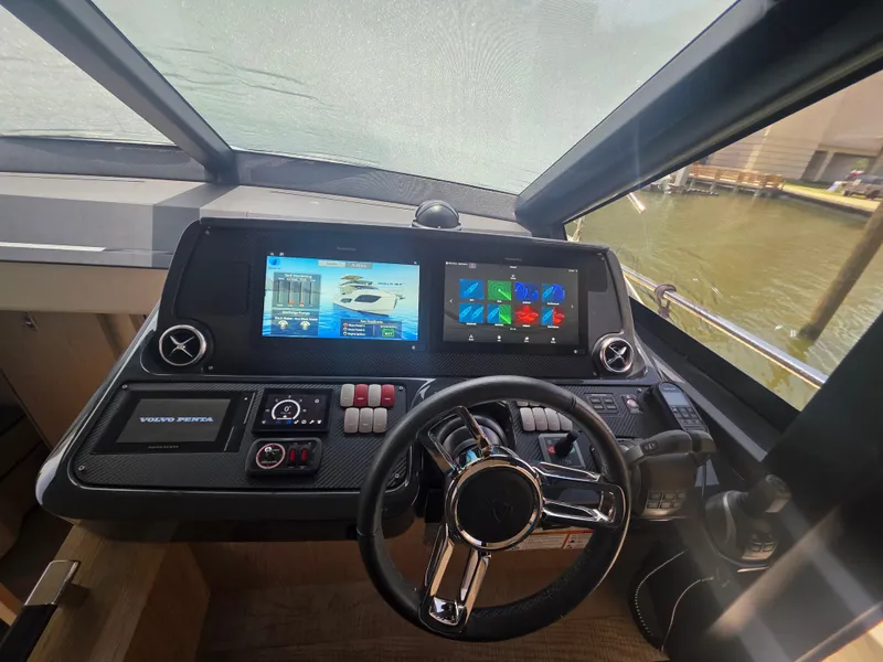 Slide: The Image of Absolute 47 Fly 2021 - 51