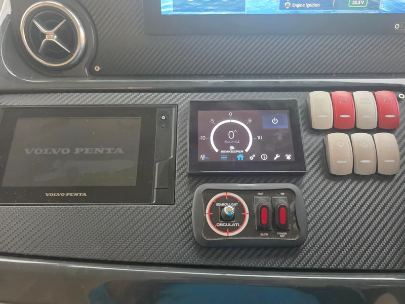 Slide: The Image of Absolute 47 Fly 2021 - 52