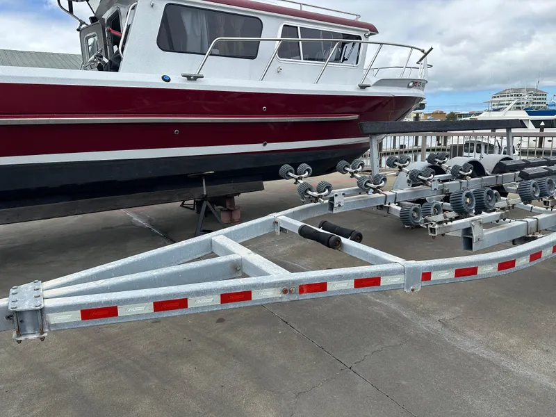 Slide: The Image of 2016 KingFisher 3025 Destination boat and trailer - 34